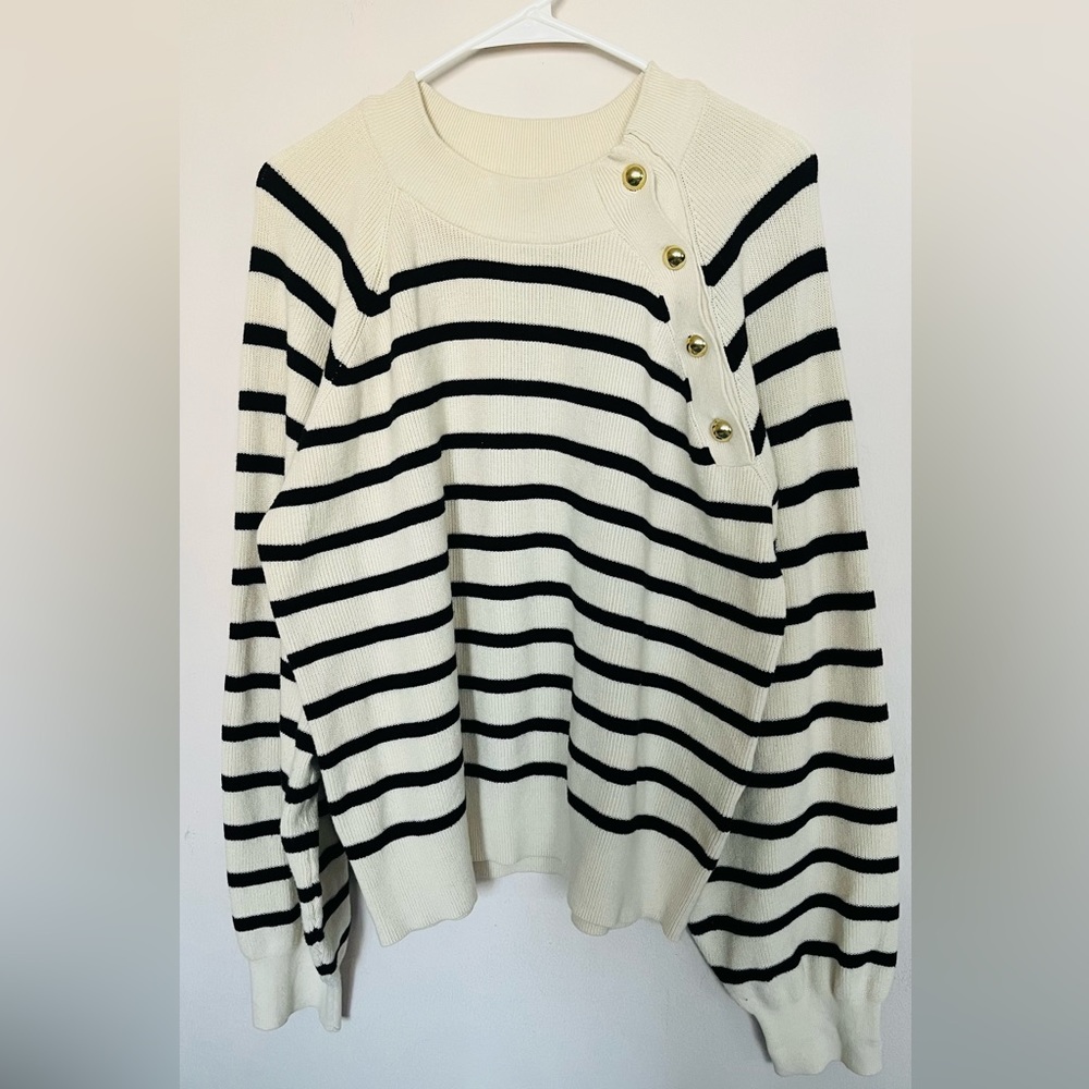 Who wear what striped sweater